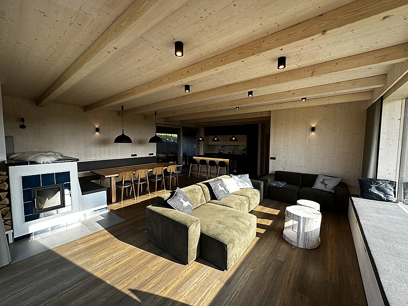 Living room with the tiled stove
